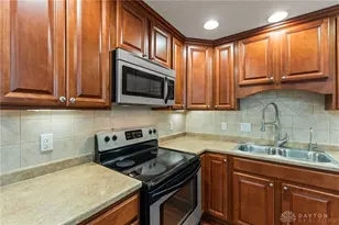 5662 Brandt Pike, Huber Heights, OH 45424 - Photo 17