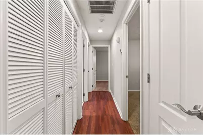 5662 Brandt Pike, Huber Heights, OH 45424 - Photo 21