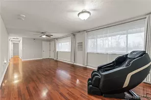 5662 Brandt Pike, Huber Heights, OH 45424 - Photo 11