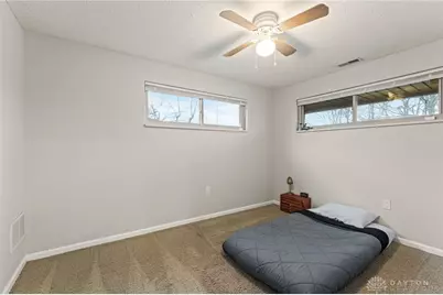 5662 Brandt Pike, Huber Heights, OH 45424 - Photo 25