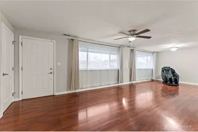 5662 Brandt Pike, Huber Heights, OH 45424 - Photo 5