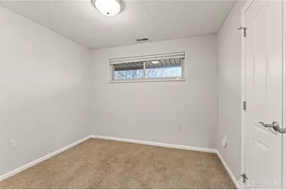 5662 Brandt Pike, Huber Heights, OH 45424 - Photo 23