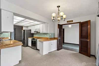 210 Chris Drive, Englewood, OH 45322 - Photo 7