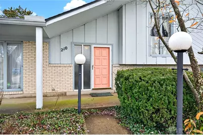 210 Chris Drive, Englewood, OH 45322 - Photo 3