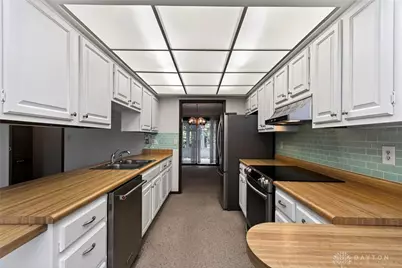 210 Chris Drive, Englewood, OH 45322 - Photo 13