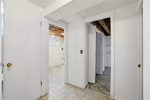 8943 Monsanto Dr, Springfield Township, OH 45231 - Photo 23