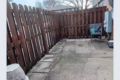 1650 Villa South Drive, West Carrollton, OH 45449 - Photo 9