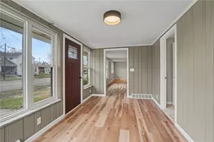 21 S Limestone St, Jamestown Vlg, OH 45335 - Photo 3