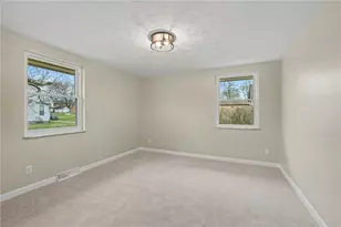 21 S Limestone St, Jamestown Vlg, OH 45335 - Photo 17