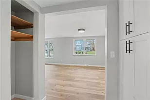 21 S Limestone St, Jamestown Vlg, OH 45335 - Photo 15