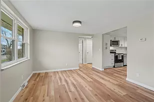 21 S Limestone St, Jamestown Vlg, OH 45335 - Photo 9