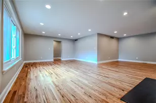 121 E Schantz Ave, Oakwood, OH 45409 - Photo 5