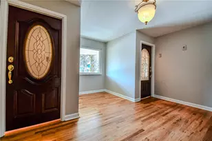 121 E Schantz Ave, Oakwood, OH 45409 - Photo 9