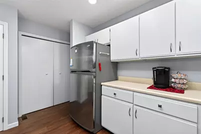 450 Jamestown Circle, Washington Twp, OH 45458 - Photo 15