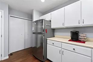 450 Jamestown Cir, Washington Twp, OH 45458 - Photo 15