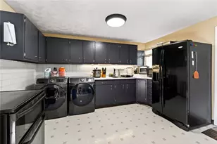 4515 Harbison St, West Carrollton, OH 45439 - Photo 11