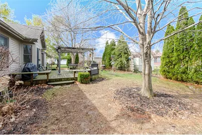 7335 Melinda Drive, Butler Twp, OH 45414 - Photo 9