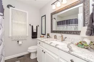 7335 Melinda Dr, Butler Twp, OH 45414 - Photo 23