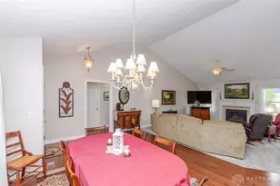 7335 Melinda Dr, Butler Twp, OH 45414 - Photo 13