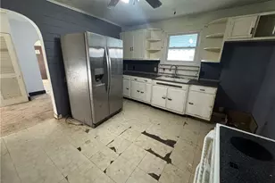 344 E Market St, Urbana, OH 43078 - Photo 11