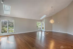 889 Lincoln Woods Ct, Kettering, OH 45429 - Photo 7