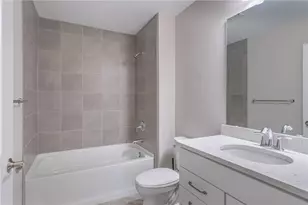 9501 Flatrock Dr, Washington Twp, OH 45458 - Photo 5