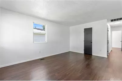 645 E Church Street, Xenia, OH 45385 - Photo 5