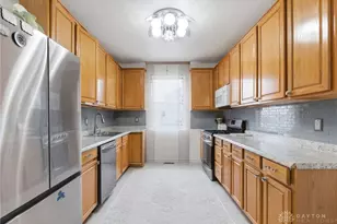 6941 Greeley Ave, Huber Heights, OH 45424 - Photo 7