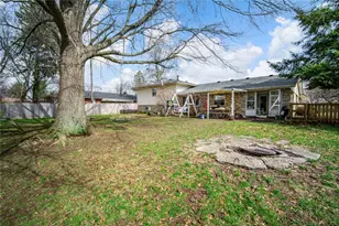 6111 Parkridge Dr, Centerville, OH 45459 - Photo 9