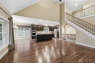 1174 Club View Dr, Washington Twp, OH 45458 - Photo 13