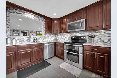 7120 Hardwicke Place, Butler Twp, OH 45414 - Photo 11