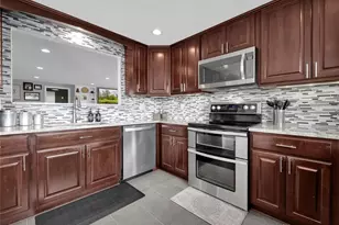 7120 Hardwicke Pl, Butler Twp, OH 45414 - Photo 11