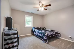 75 Country Manor Dr, Washington Court House, OH 43160 - Photo 7