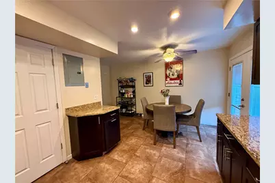 2215 Crew Circle, West Carrollton, OH 45439 - Photo 5