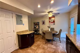 2215 Crew Cir, West Carrollton, OH 45439 - Photo 5