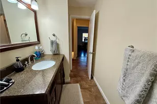 2215 Crew Cir, West Carrollton, OH 45439 - Photo 9