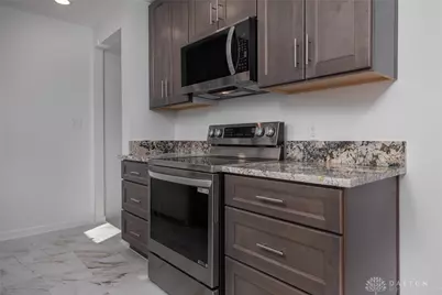 326 N Bromfield Road, Kettering, OH 45429 - Photo 9