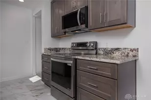 326 N Bromfield Rd, Kettering, OH 45429 - Photo 9