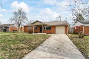 255 Lutz Dr, Englewood, OH 45322 - Photo 3