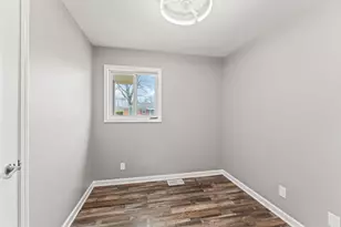 255 Lutz Dr, Englewood, OH 45322 - Photo 9