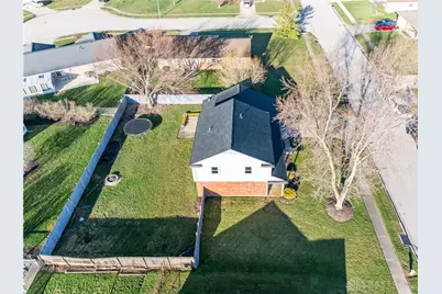 4020 Caprice Road, Englewood, OH 45322 - Photo 41