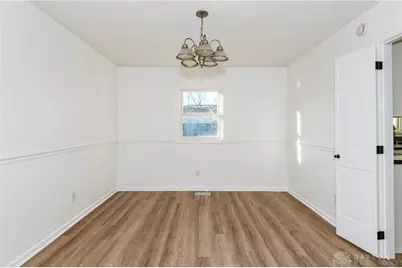 4020 Caprice Road, Englewood, OH 45322 - Photo 9