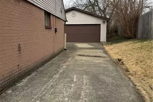 4867 Rittenhouse Dr, Huber Heights, OH 45424 - Photo 17