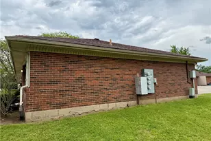 5253 Lamme Rd, Moraine, OH 45439 - Photo 5