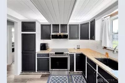 2516 S Park Lane, Washington Twp, OH 45458 - Photo 13