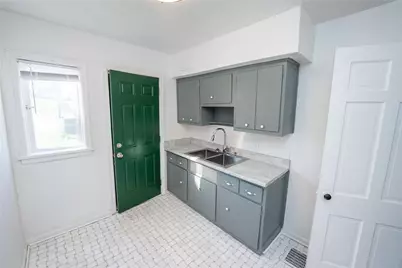 1340 Huffman Avenue, Dayton, OH 45403 - Photo 9