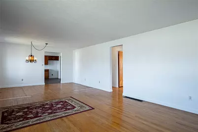 5008 Dinsmore Road, West Carrollton, OH 45449 - Photo 3