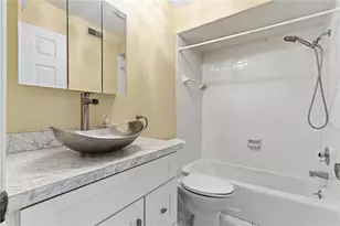 792 Pine Needles Dr, Centerville, OH 45458 - Photo 11