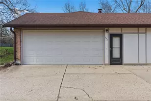 792 Pine Needles Dr, Centerville, OH 45458 - Photo 5