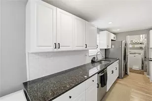 6241 Cruxten Dr, Huber Heights, OH 45424 - Photo 11